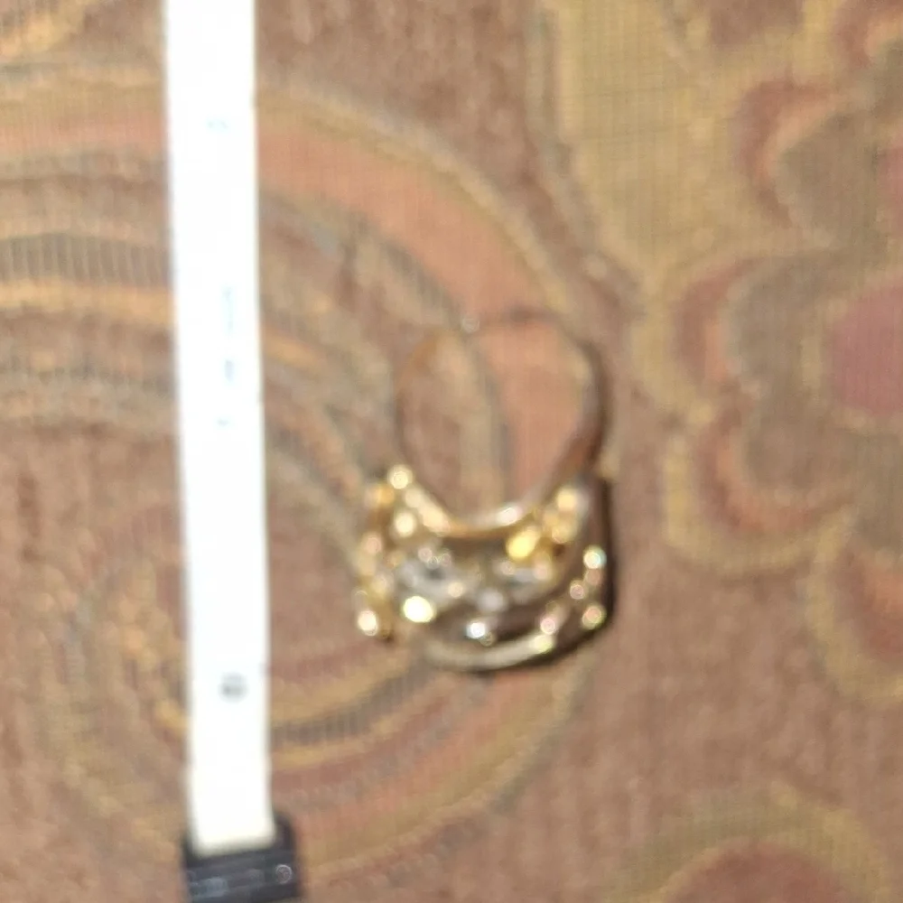 Elegant Gold and Silver Crystal Ring